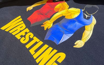 Odzież z nadrukiem — w jaki sposób wpływa na wizerunek przedsiębiorstwa? Nowoczesne płótna.